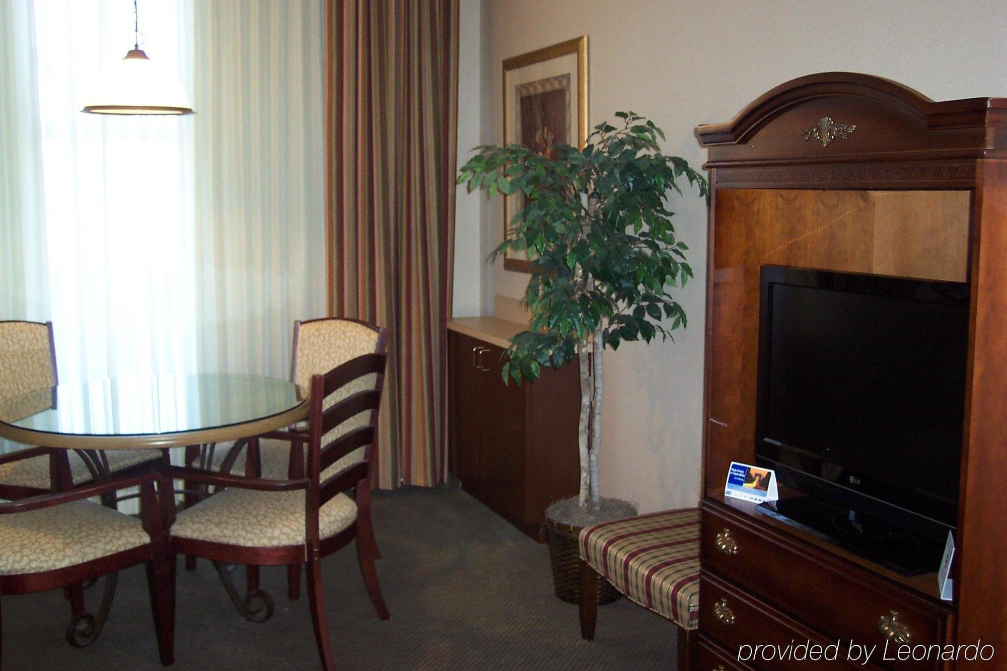 Holiday Inn Express Hotel & Suites Auburn - University Area, An Ihg Hotel Zimmer foto