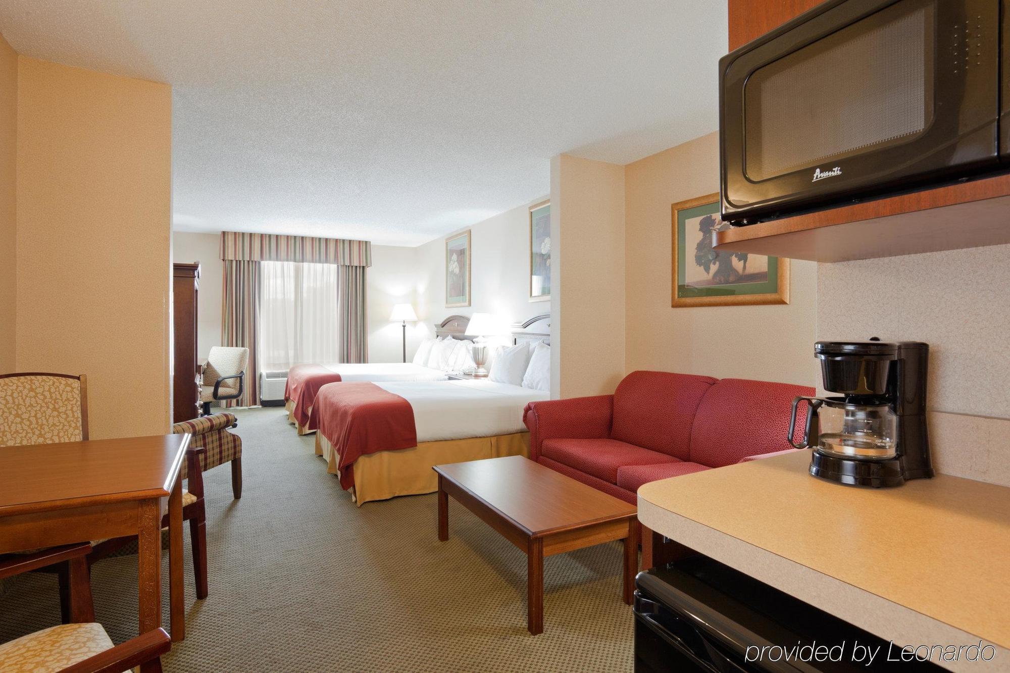 Holiday Inn Express Hotel & Suites Auburn - University Area, An Ihg Hotel Zimmer foto